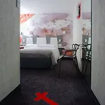 普瓦捷中心宜必思尚品酒店 酒店 普瓦捷
