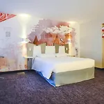 Ibis Styles Centre Hotel 3*